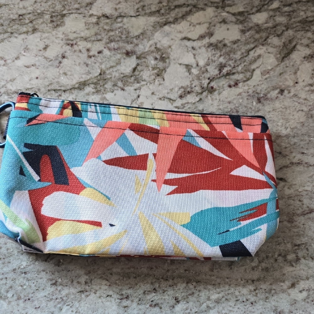NWT Thirty-One Painted Palms Clear Clip Pouch